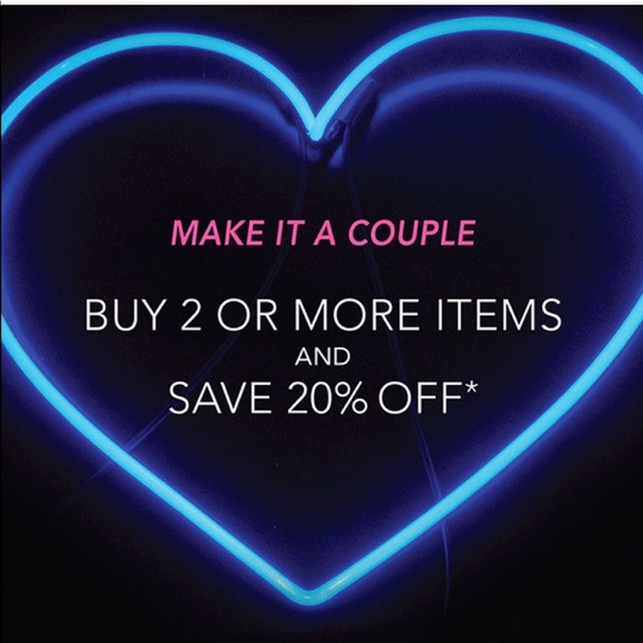 New In Box MAC Versicolour Stain Constant Craving - Picture 8 of 8